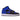 Eine Seitenansicht eines schwarz-blauen Nike Air Jordan 1 Mid Hyper Royal (GS)-Sneakers vor einem weißen Hintergrund.