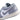 Eine Nahaufnahme eines grau-weißen Nike Air Jordan 1 Low Vintage Grey (GS), die das Swoosh-Logo und ein weißes geprägtes Design auf der Fersenkappe zeigt – perfekt für Sneaker-Liebhaber, die den von Klassikern wie dem Air Jordan 1 Low inspirierten Retro-Stil schätzen.